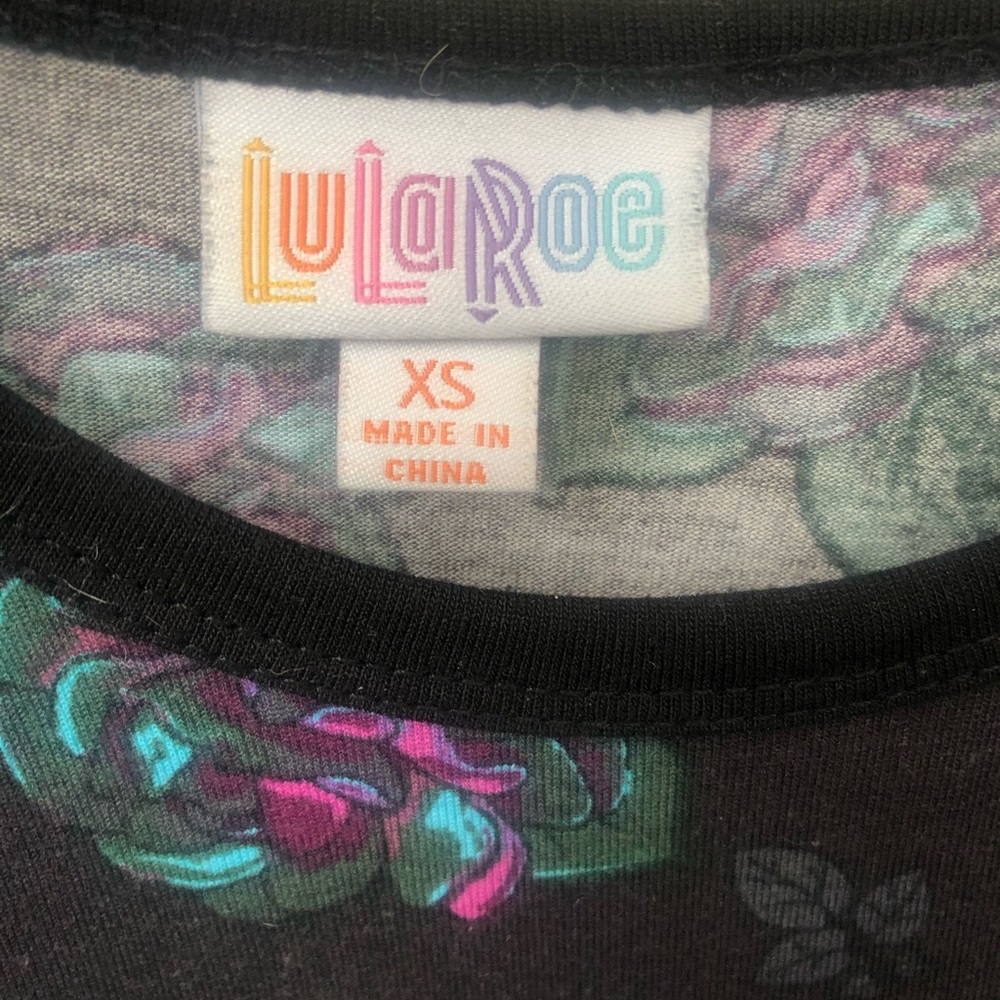 LulaRoe Randy tee - Picture 3 of 4
